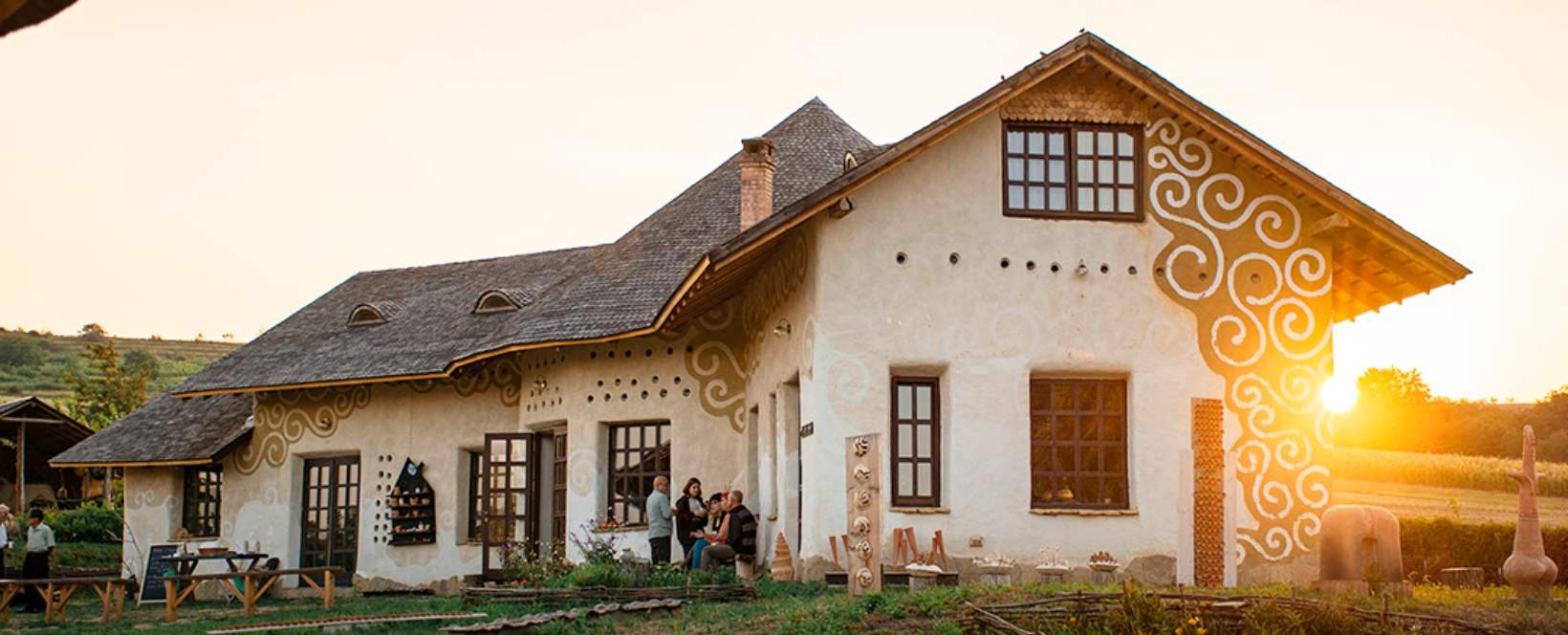 Atelier Autocunoaștere prin modelarea lutului